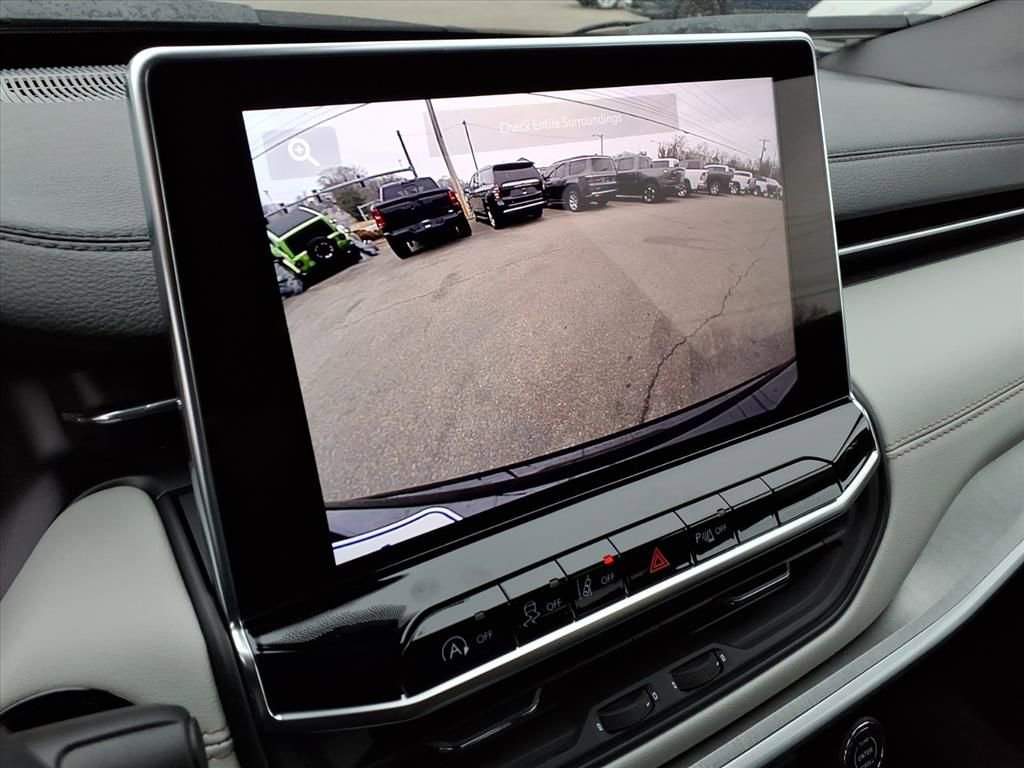 New 2026 Jeep Compass Limited image 24