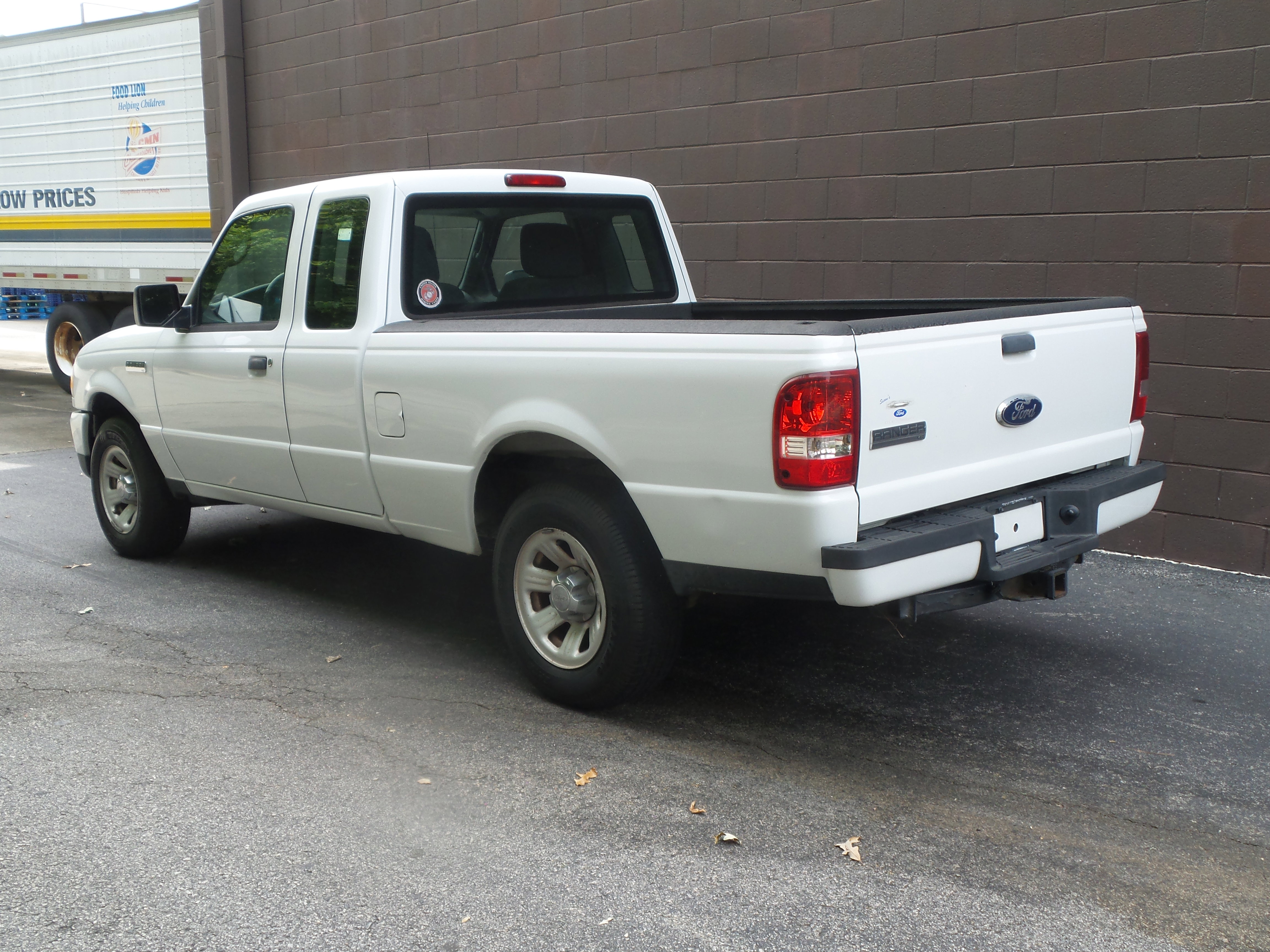 Used 2011 Ford Ranger XLT image 4