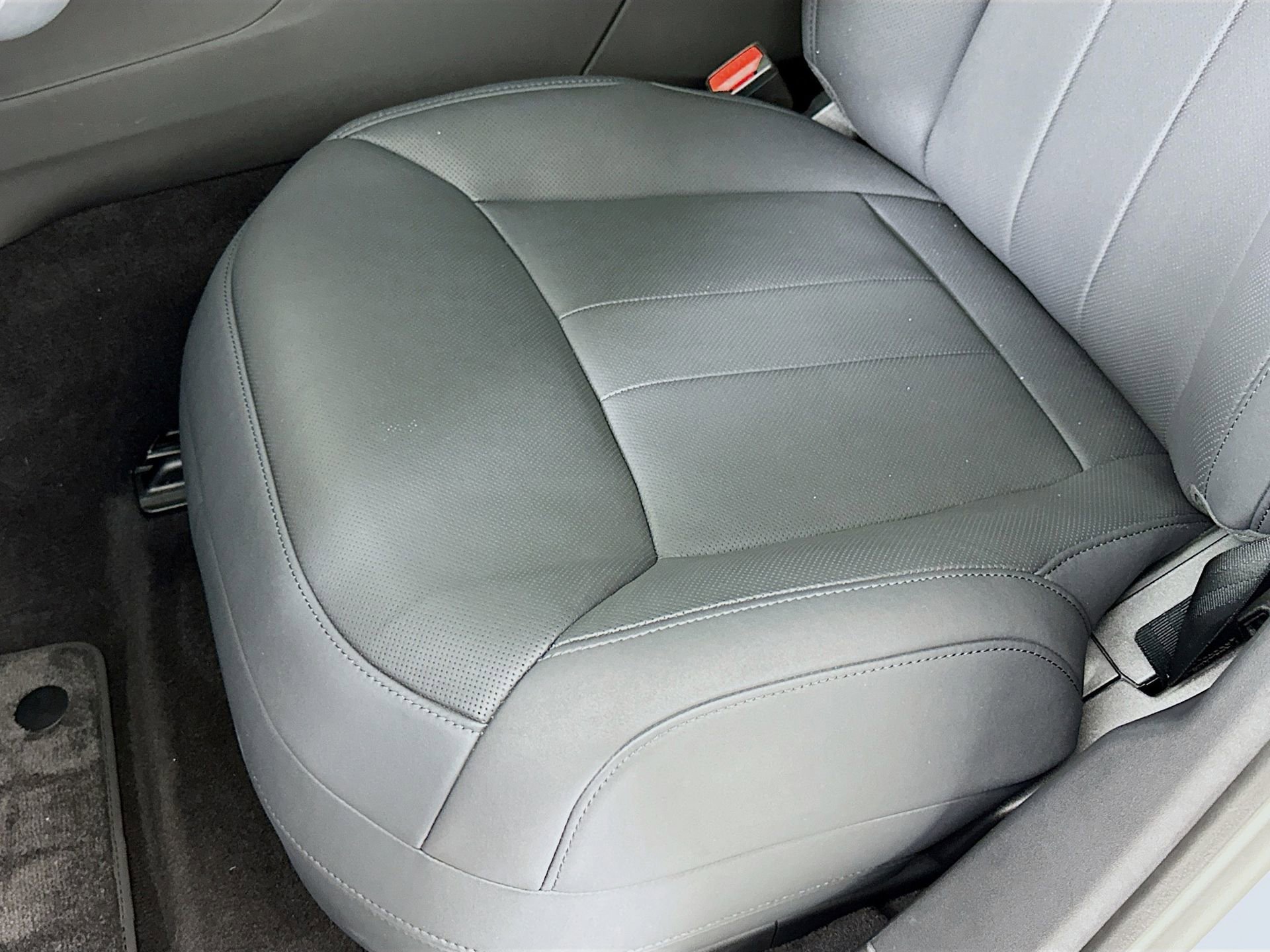 Used 2025 Land Rover Range Rover Sport Dynamic SE image 20