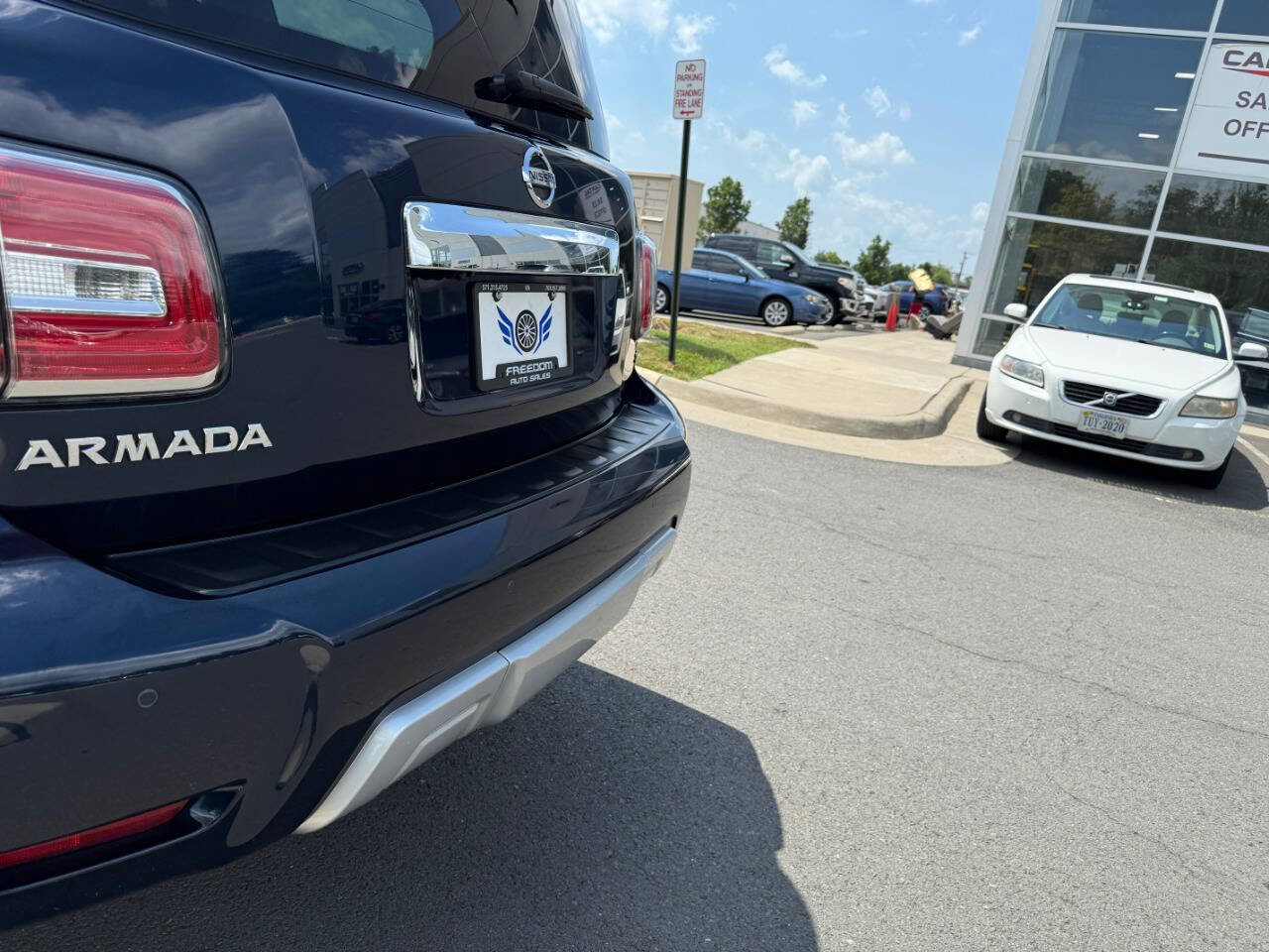 Used 2018 Nissan Armada SL w/ Premium Package image 13