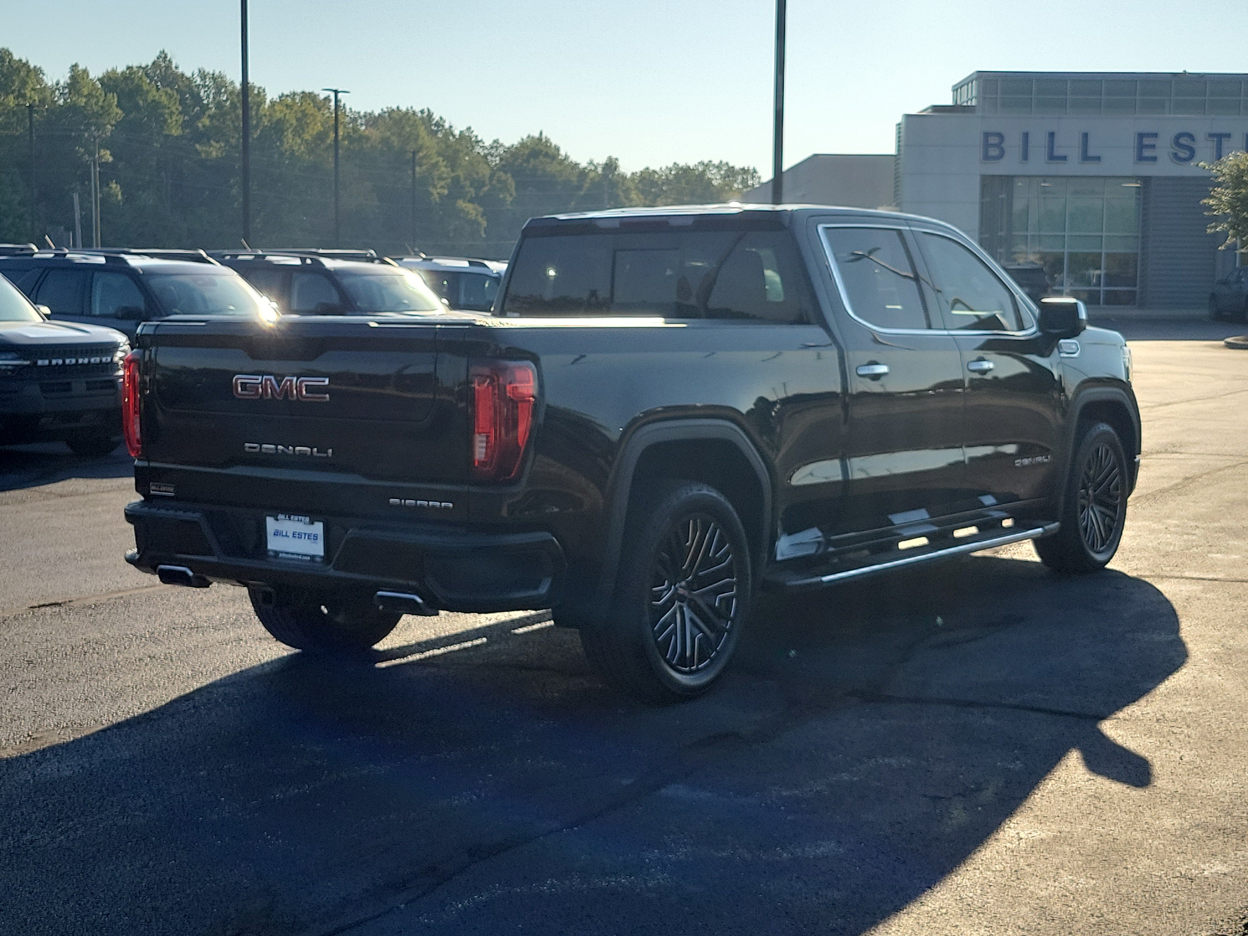 Used 2022 GMC Sierra 1500 Denali AWD/4WD image 4