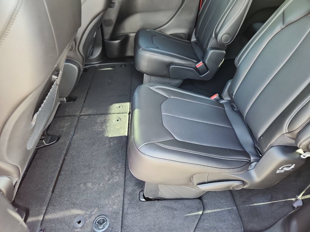 New 2026 Chrysler Voyager LX FWD image 8