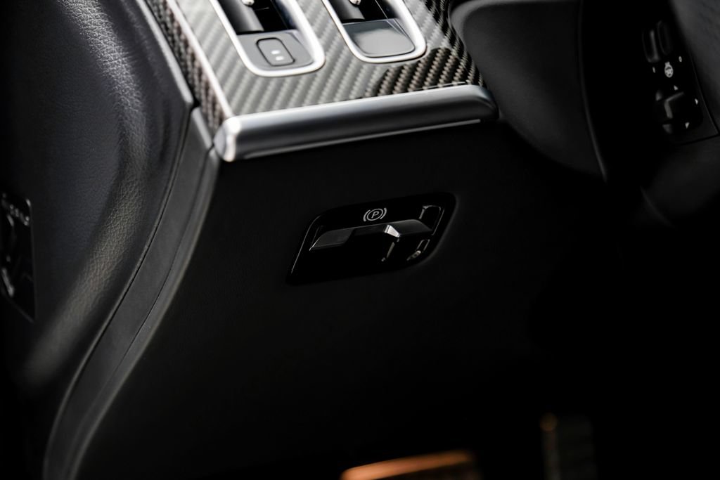 Used 2024 Mercedes-Benz S 63 AMG S w/ Carbon Fiber Exterior Package image 35