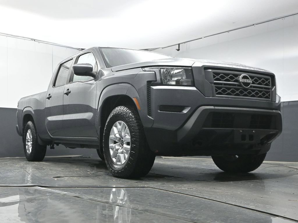 Used 2023 Nissan Frontier SV w/ Technology Package image 30