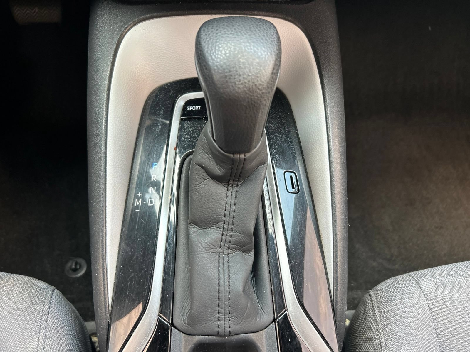 Used 2022 Toyota Corolla SE FWD image 17