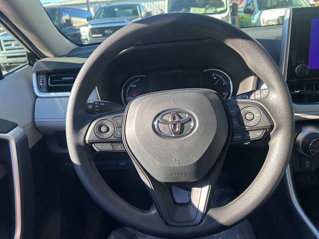 New 2025 Toyota RAV4 XLE image 14