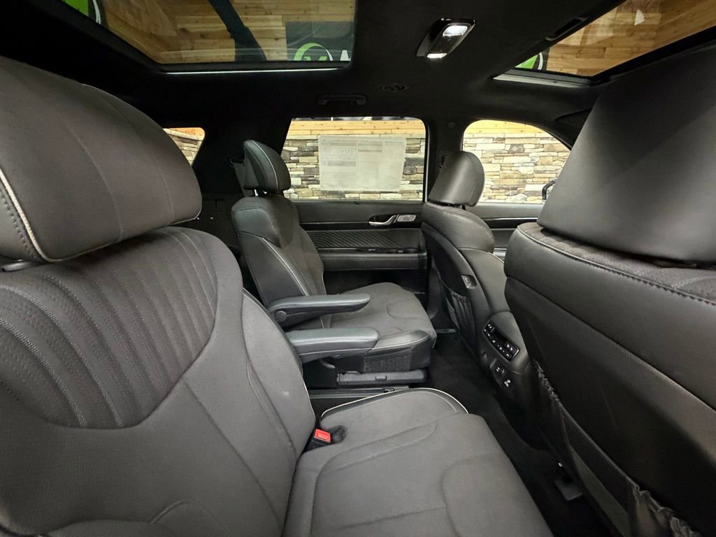 Certified 2025 Hyundai Palisade Calligraphy image 32