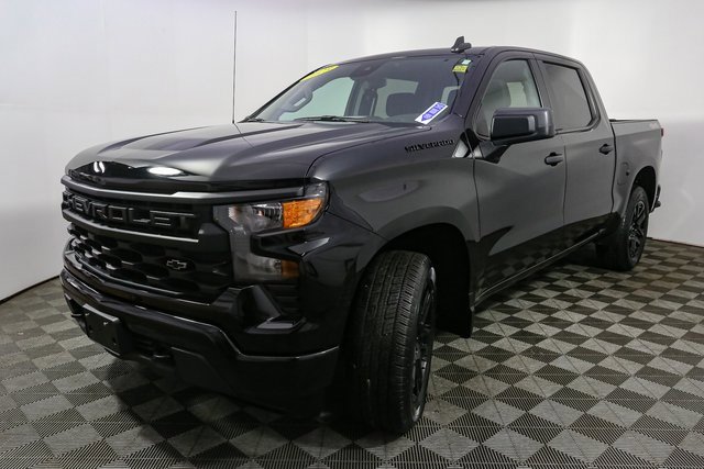 Used 2023 Chevrolet Silverado 1500 Custom image 5