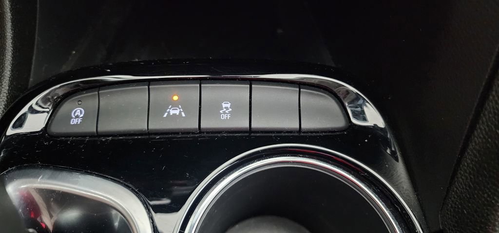 Used 2021 Buick Encore GX Preferred FWD image 30