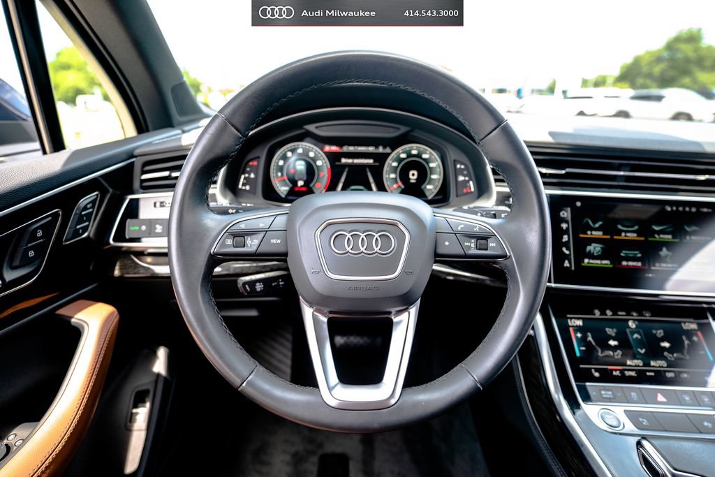 Used 2023 Audi Q7 3.0T Premium Plus AWD/4WD image 15