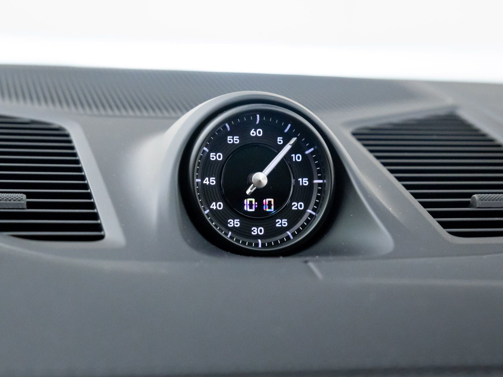 New 2026 Porsche Cayenne S image 30