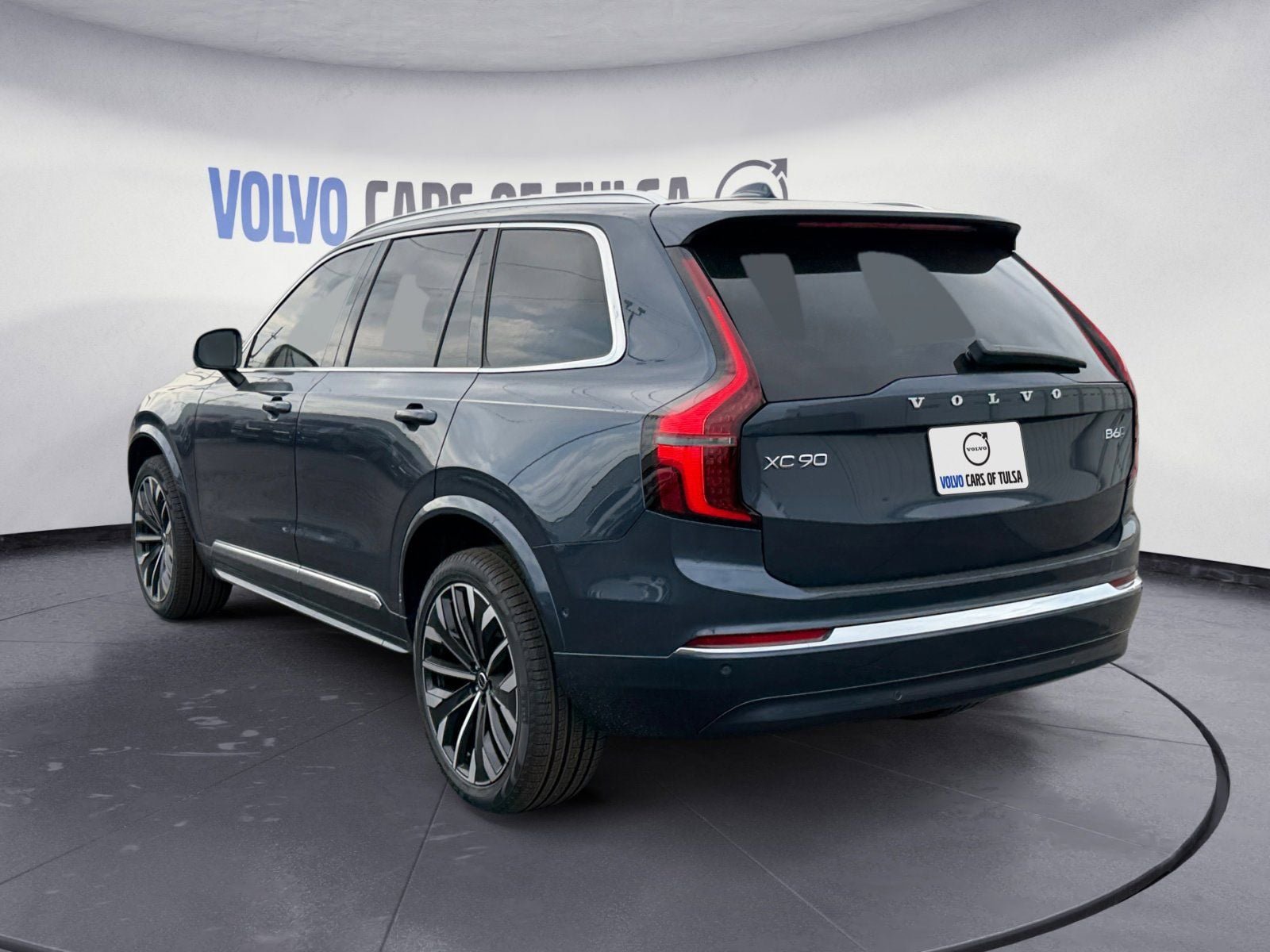 New 2026 Volvo XC90 B6 Plus AWD/4WD image 3