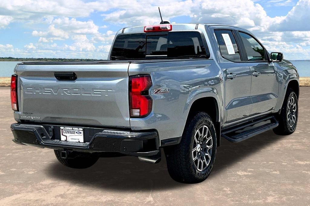 Used 2025 Chevrolet Colorado Z71 w/ Technology Package AWD/4WD image 8