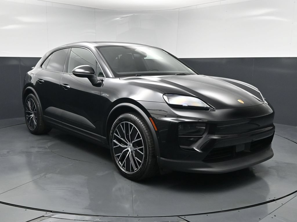 New 2026 Porsche Macan 4 Electric AWD/4WD image 12