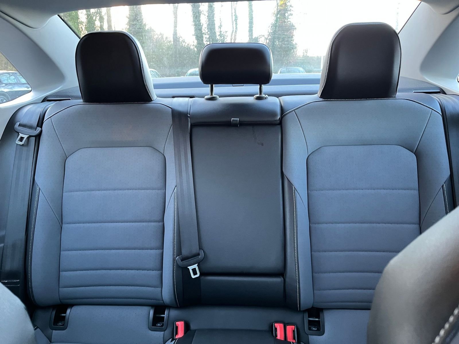 Used 2025 Volkswagen Jetta SE image 38