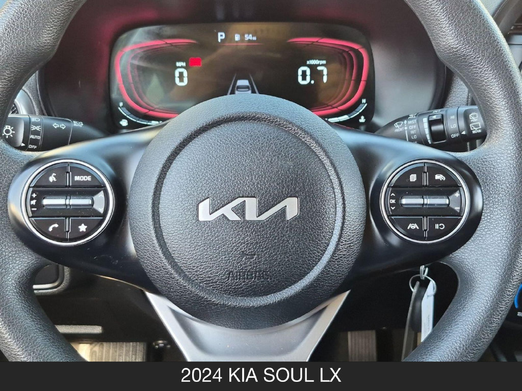 Used 2024 Kia Soul LX w/ LX Technology Package FWD image 12