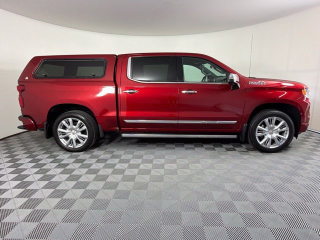 Used 2024 Chevrolet Silverado 1500 High Country AWD/4WD image 5