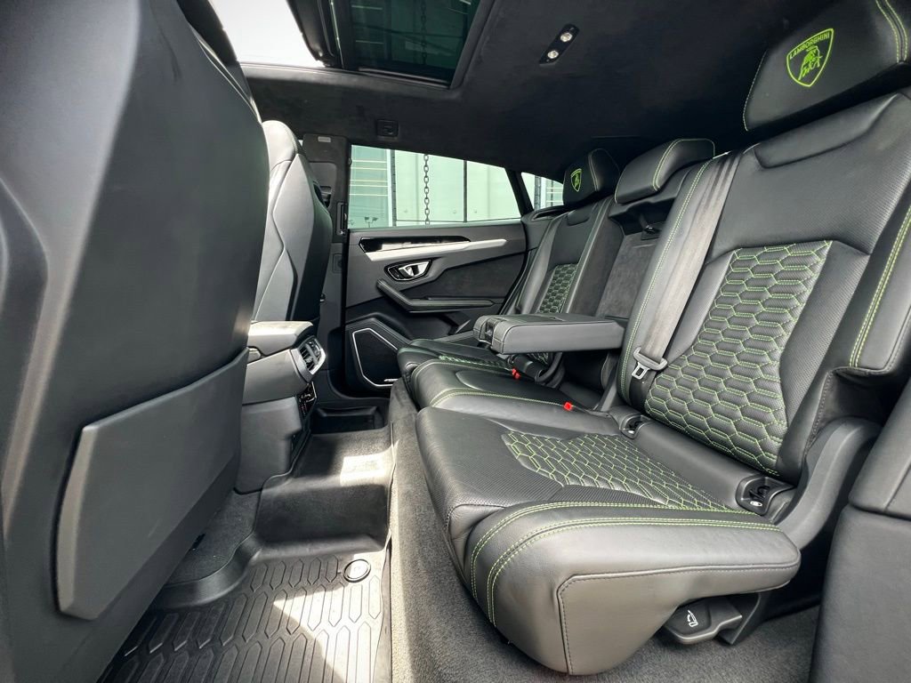 Used 2022 Lamborghini Urus image 26
