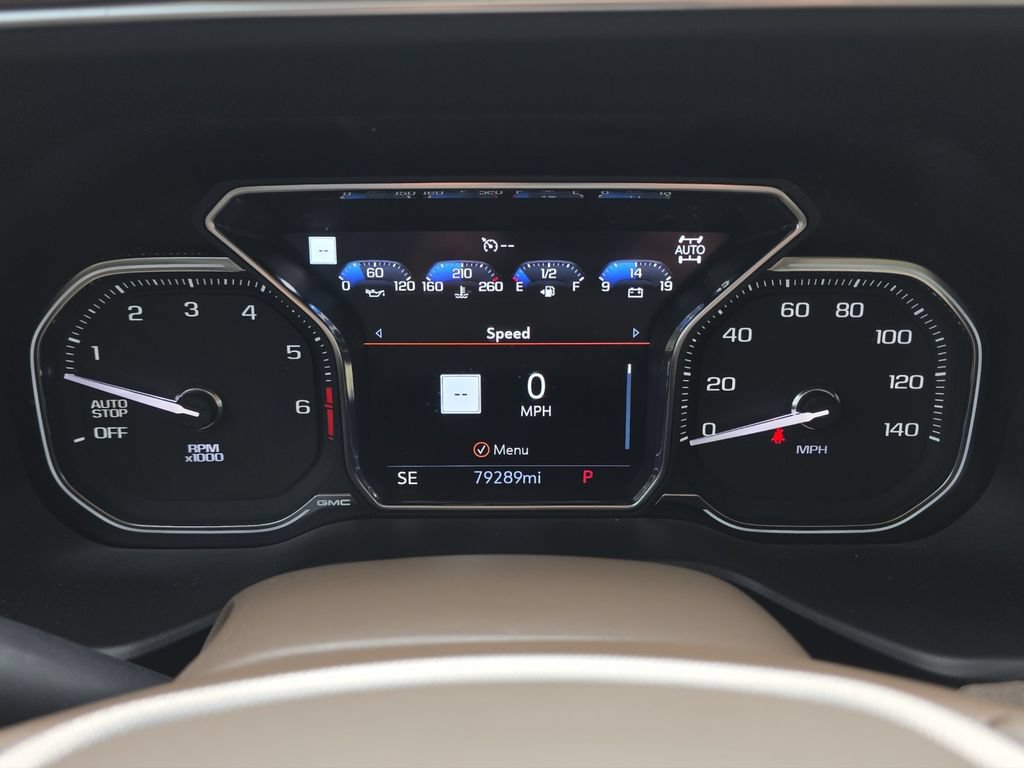 Used 2021 GMC Yukon Denali w/ Denali Premium Package AWD/4WD image 10
