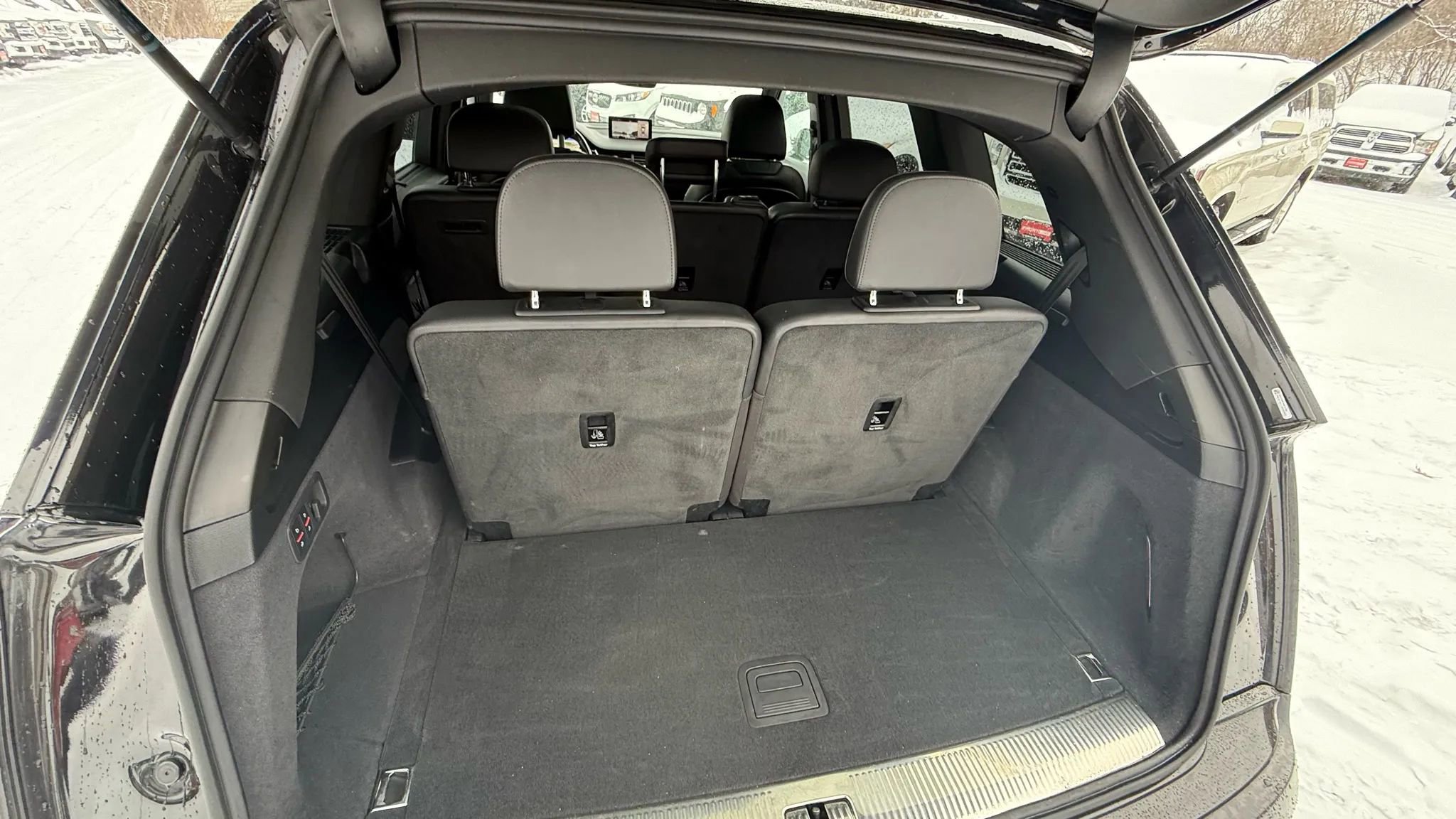 Used 2019 Audi Q7 3.0T Premium Plus w/ Premium Plus Package image 34