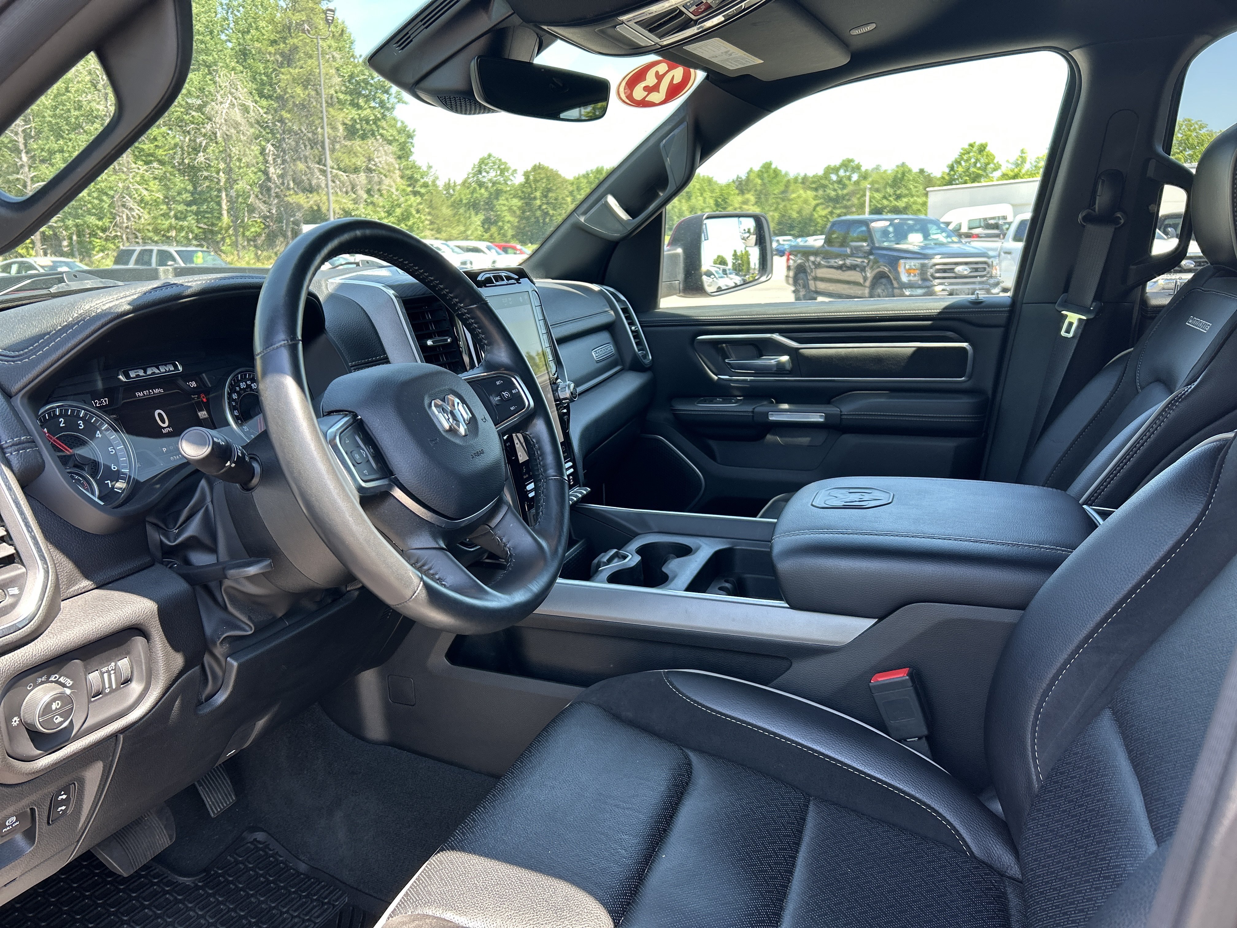 Used 2023 RAM 1500 Laramie AWD/4WD image 14