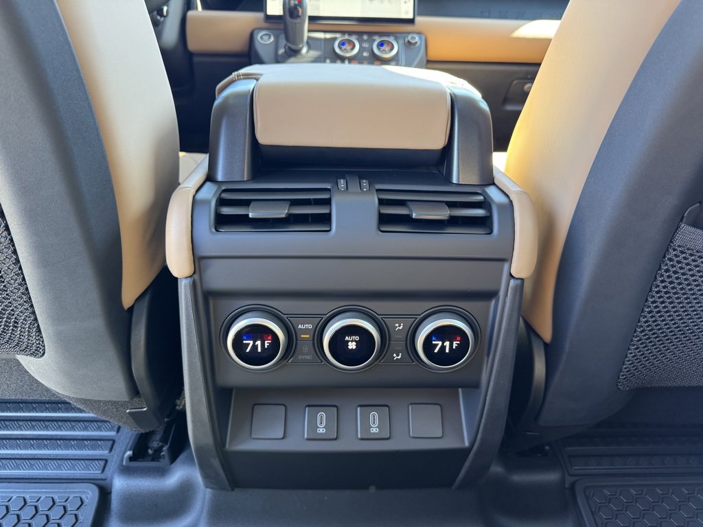 New 2026 Land Rover Defender 110 S image 25