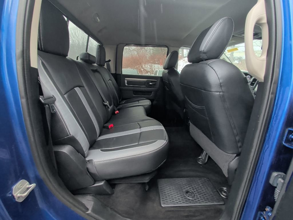 Used 2015 RAM 2500 SLT w/ Luxury Group image 13
