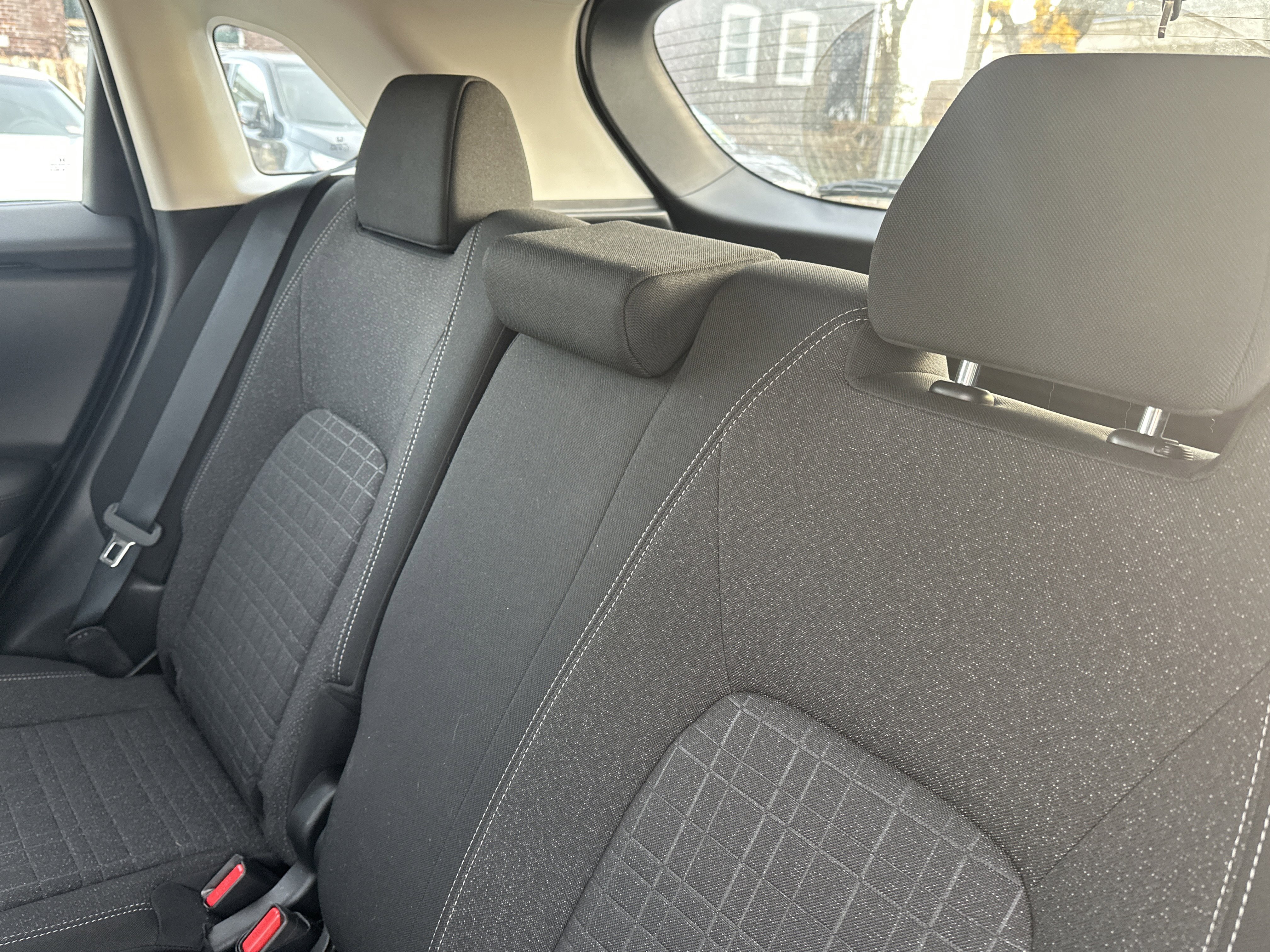 Used 2023 Honda HR-V LX image 10