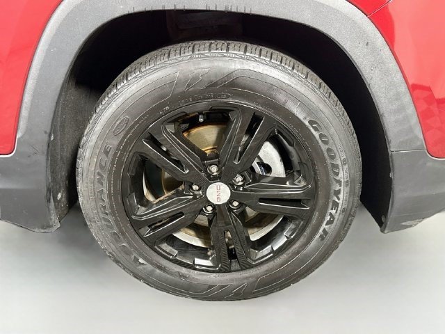 Used 2020 GMC Terrain SLE FWD image 31