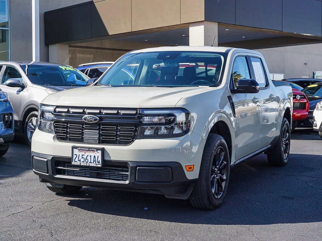 Used 2024 Ford Maverick Lariat w/ Black Appearance Package image 3