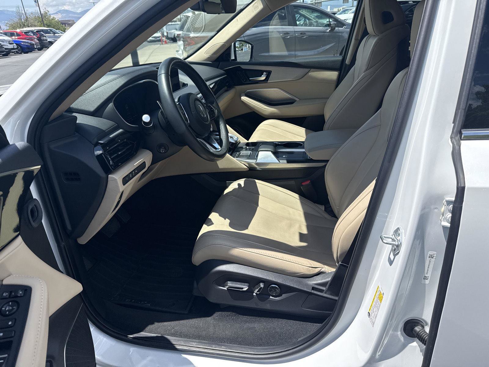 Used 2024 Acura MDX w/ Technology Package AWD/4WD image 16