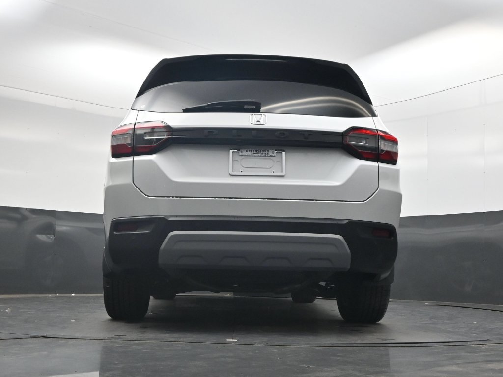Certified 2025 Honda Pilot EX-L image 38