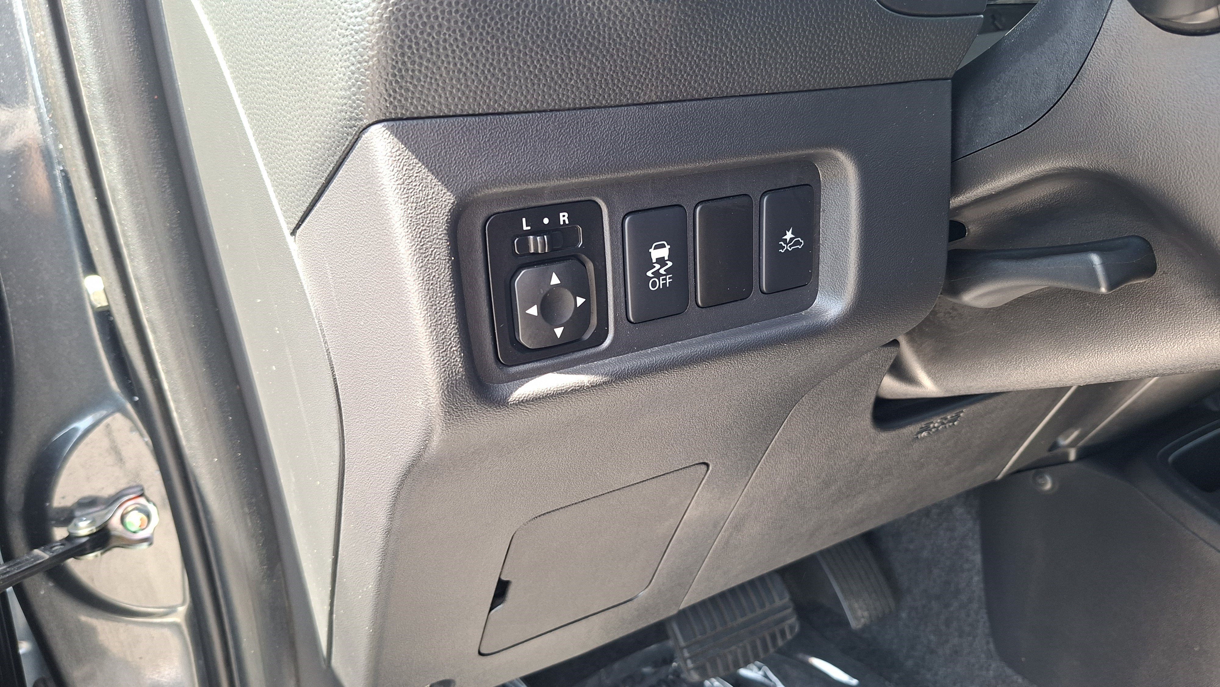 Used 2024 Mitsubishi Mirage ES FWD image 10