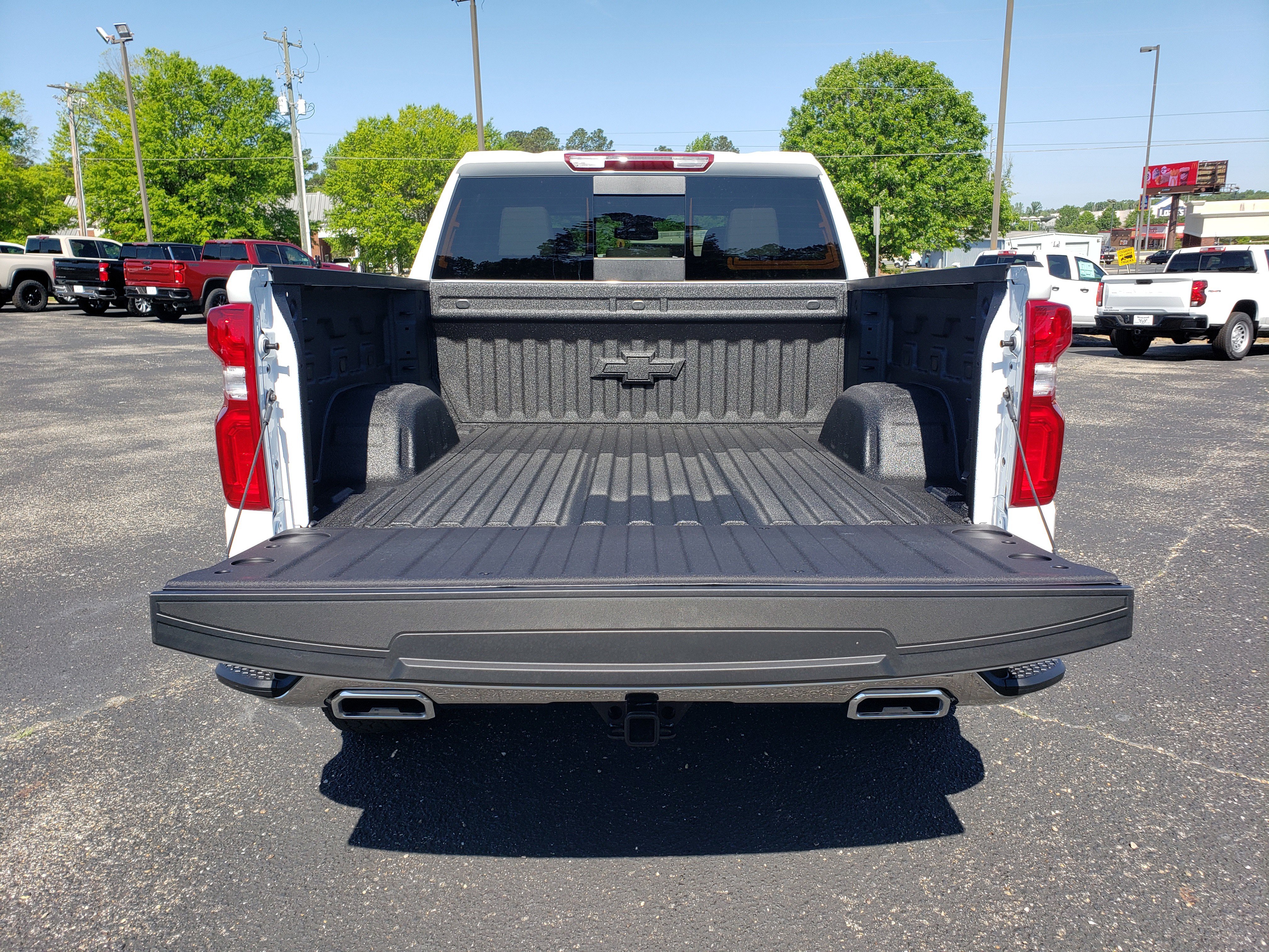 New 2026 Chevrolet Silverado 1500 LTZ AWD/4WD image 9