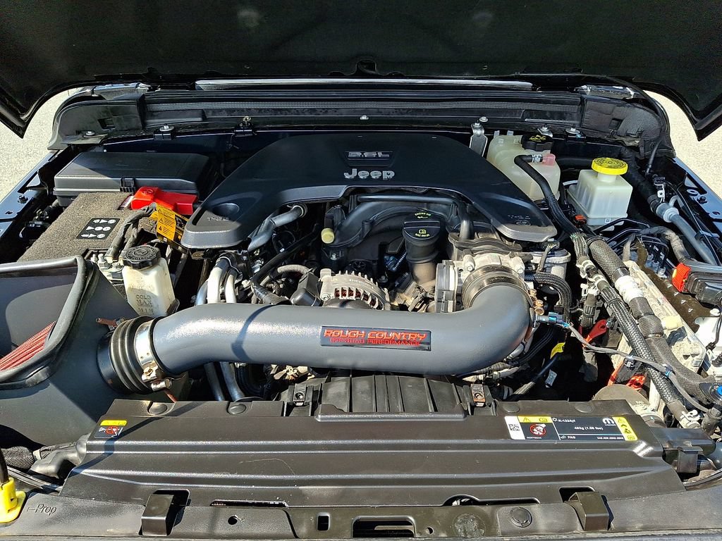 Used 2021 Jeep Gladiator Sport AWD/4WD image 26