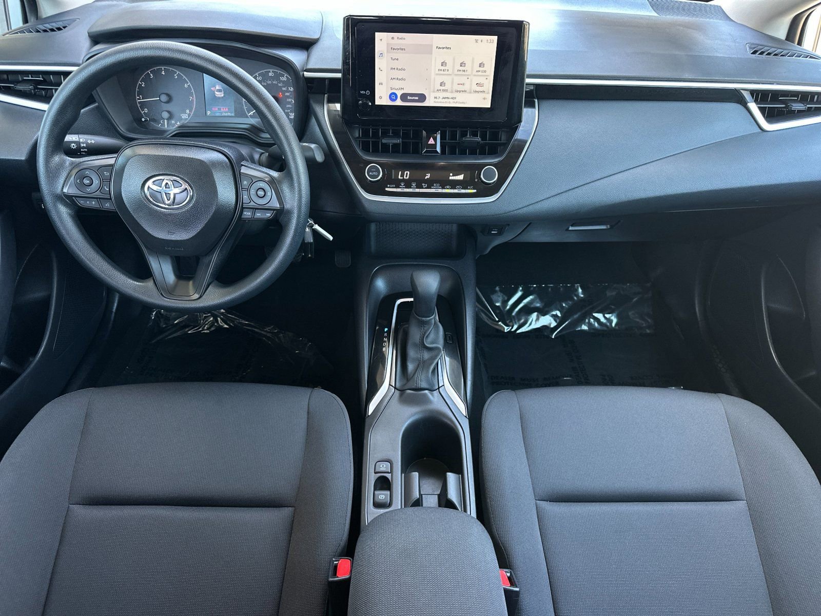Used 2025 Toyota Corolla LE FWD image 12