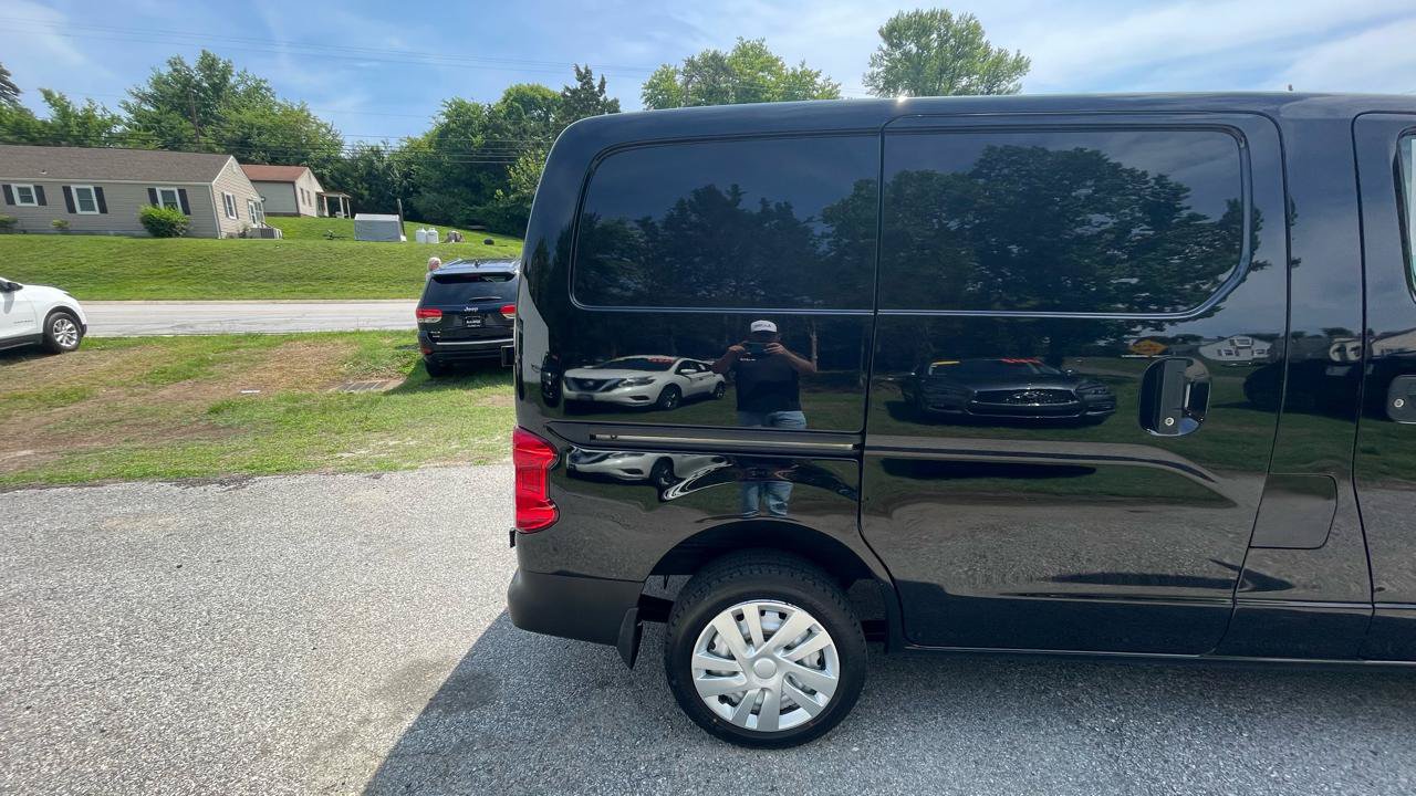 Used 2020 Nissan NV200 S FWD image 8