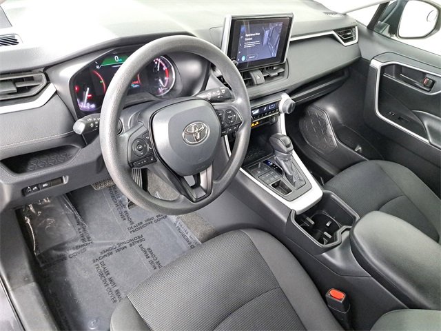 Used 2024 Toyota RAV4 LE image 18