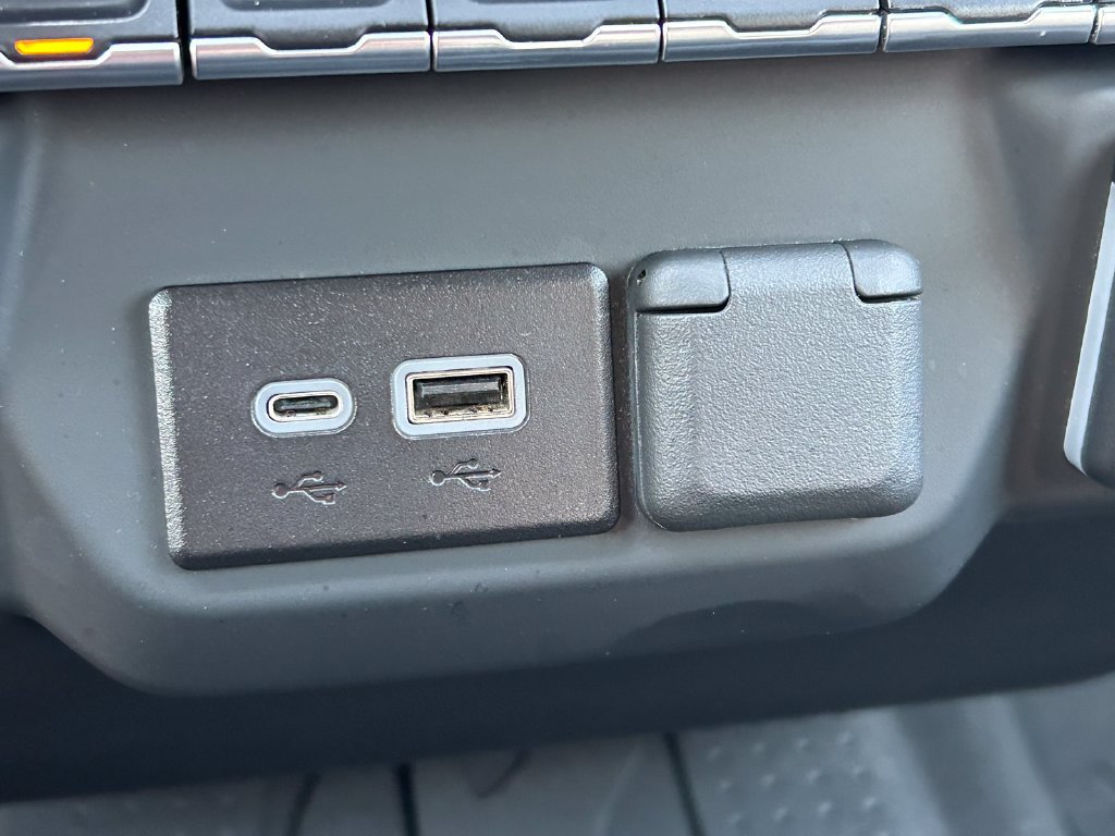 Used 2024 Chevrolet Silverado 1500 Custom RWD image 25