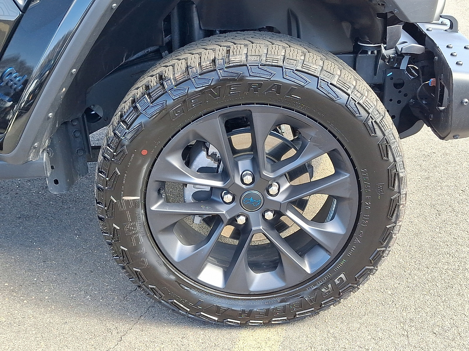 Certified 2025 Jeep Wrangler Unlimited Sahara AWD/4WD image 8