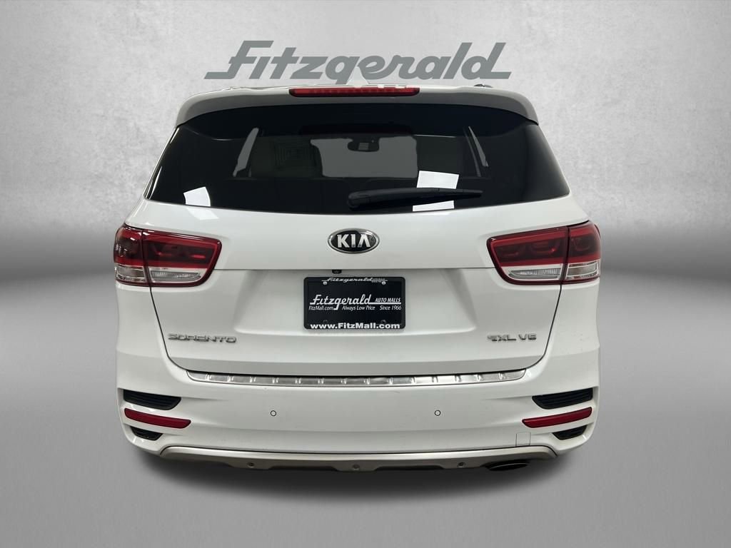 Used 2016 Kia Sorento SX image 4