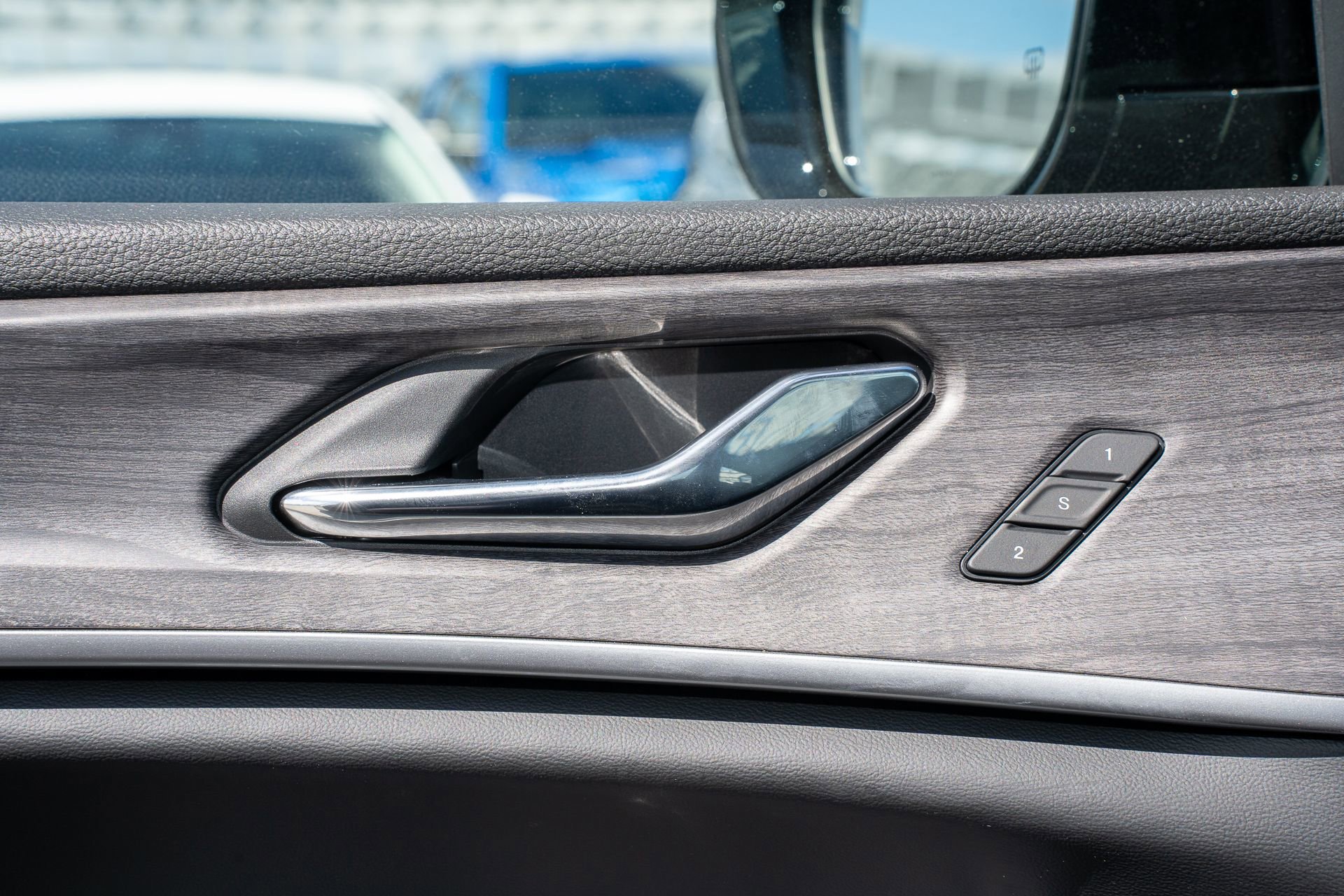 Used 2025 Jeep Grand Cherokee Limited image 26