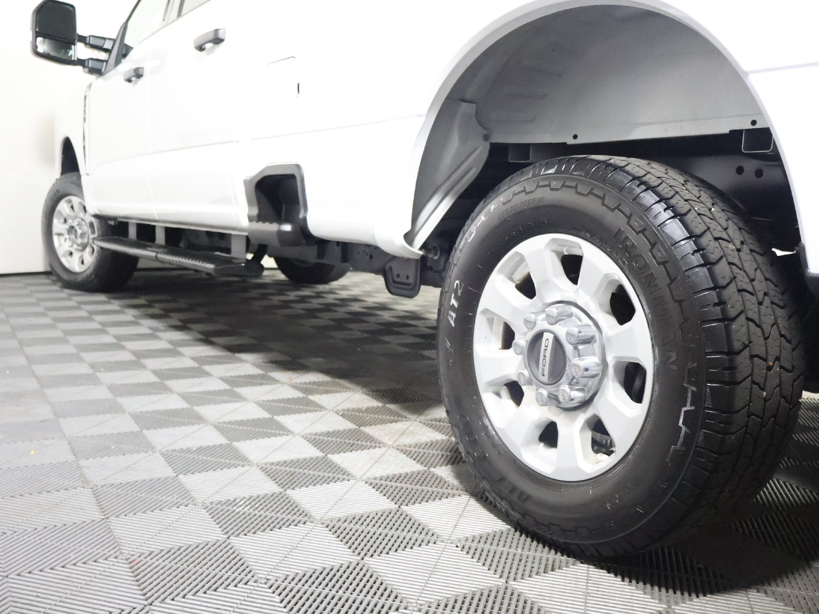 Used 2024 Ford F250 XLT AWD/4WD image 11