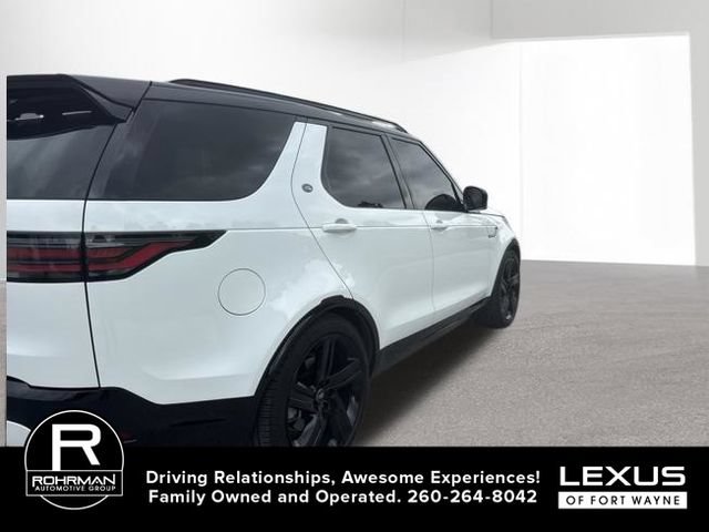 Used 2024 Land Rover Discovery Dynamic SE AWD/4WD image 5