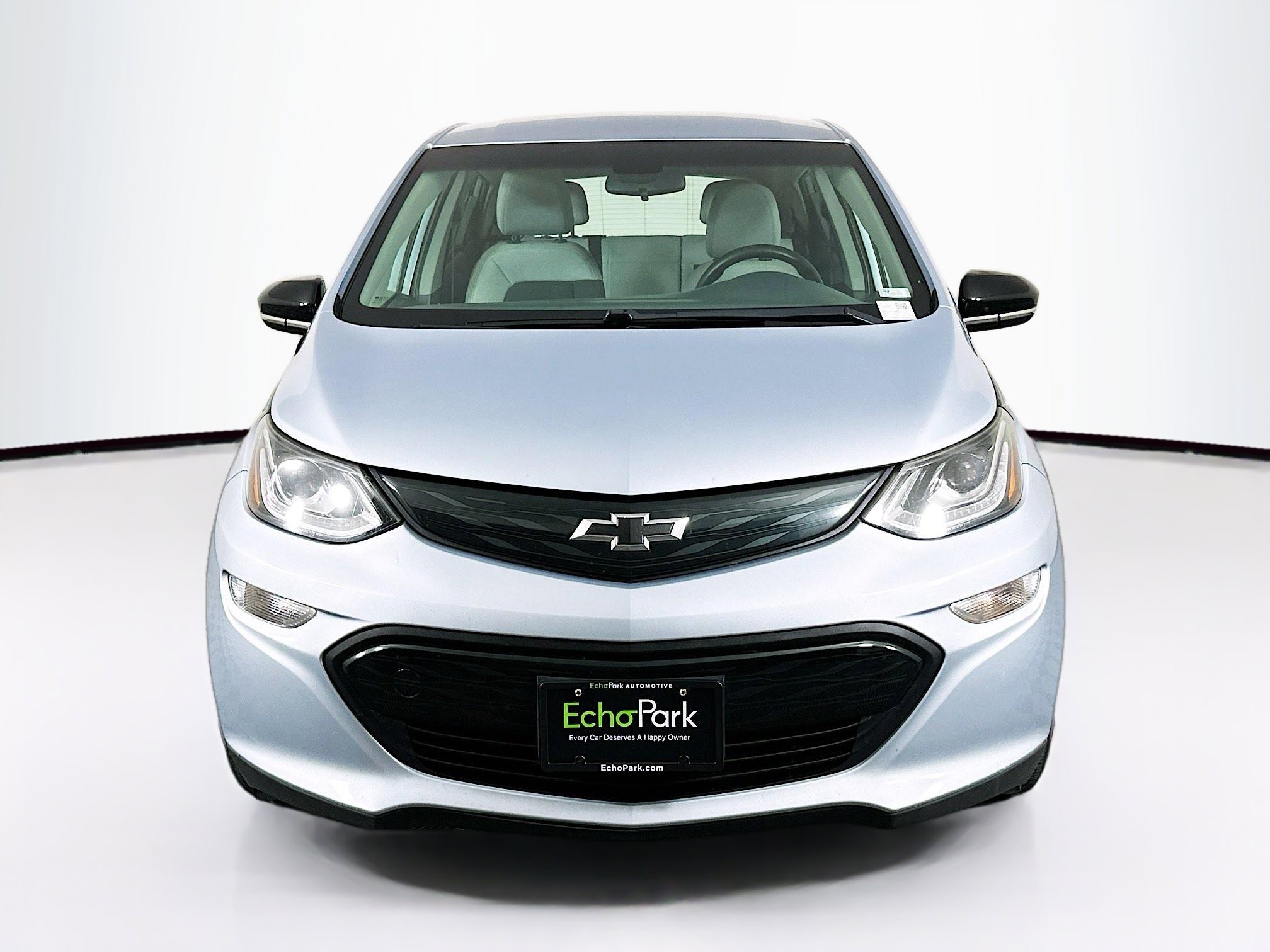 Used 2017 Chevrolet Bolt LT FWD image 2