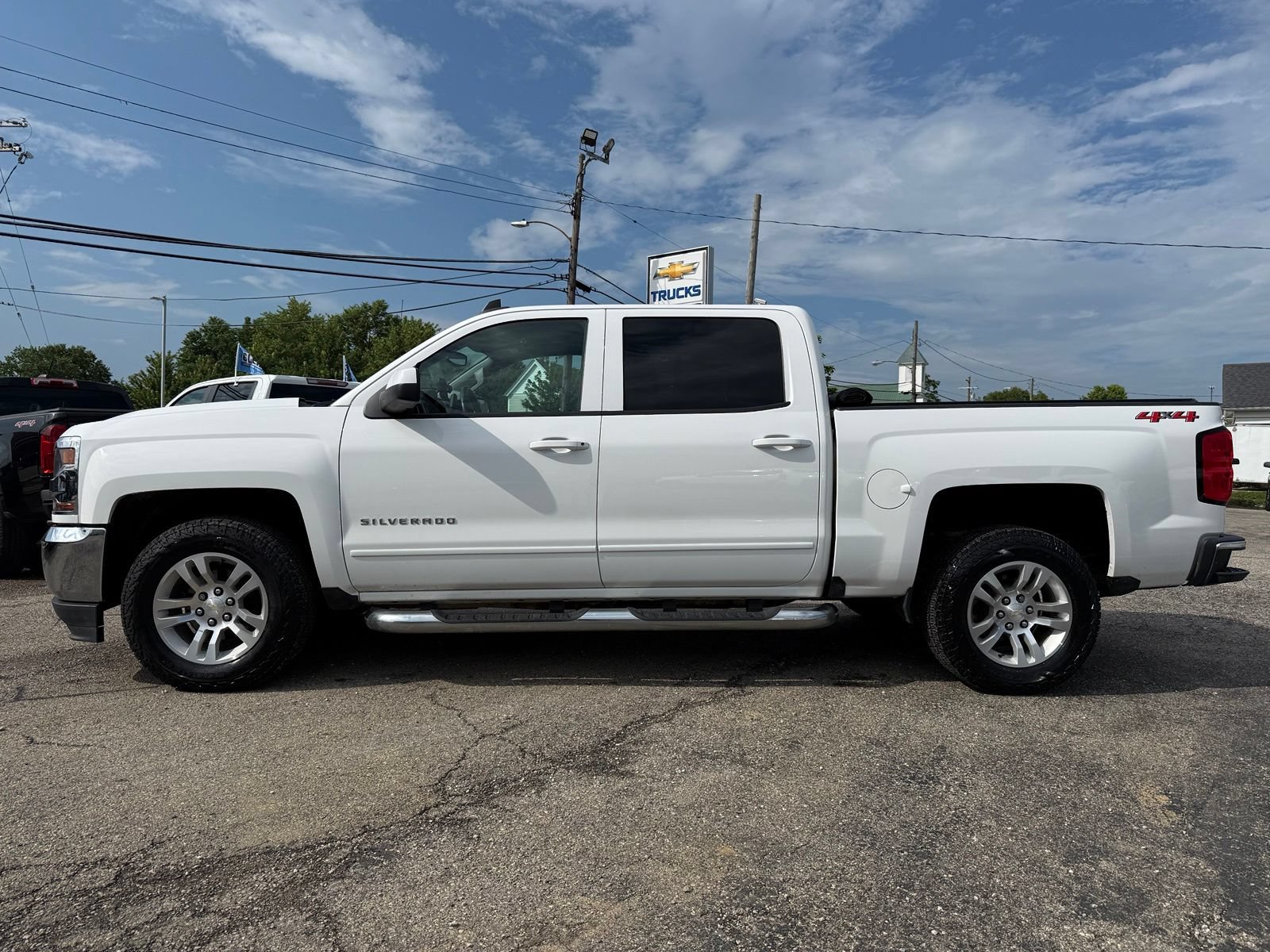 Used 2018 Chevrolet Silverado 1500 LT w/ All Star Edition AWD/4WD image 3