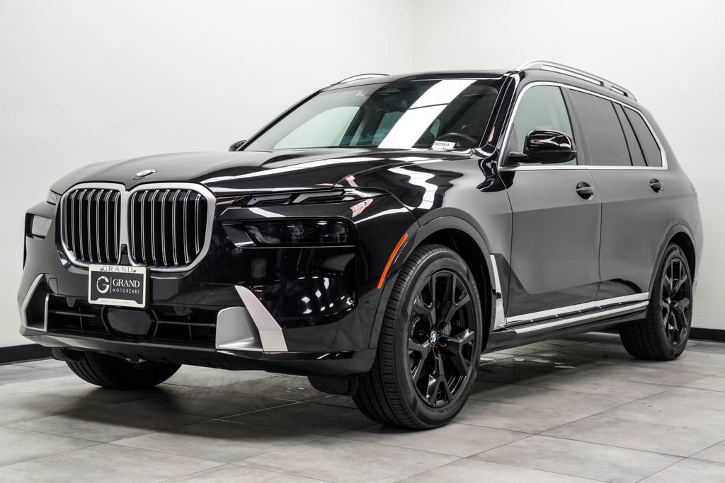Used 2025 BMW X7 xDrive40i AWD/4WD image 9