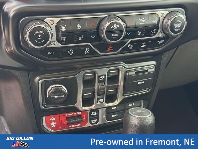 Used 2021 Jeep Gladiator Rubicon AWD/4WD image 11