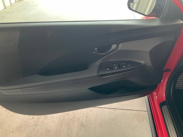 Used 2020 Hyundai Veloster N w/ Performance Package FWD image 5