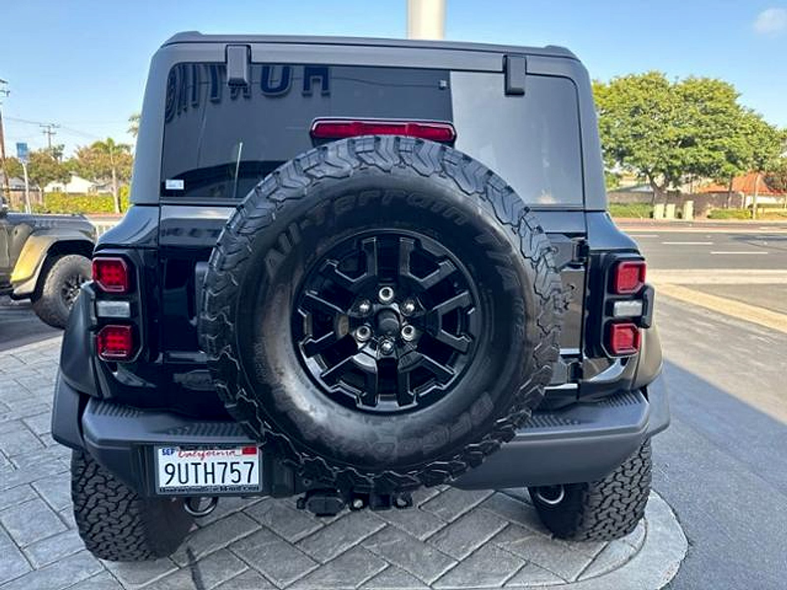 Used 2025 Ford Bronco Raptor w/ Interior Carbon Fiber Pack AWD/4WD image 12